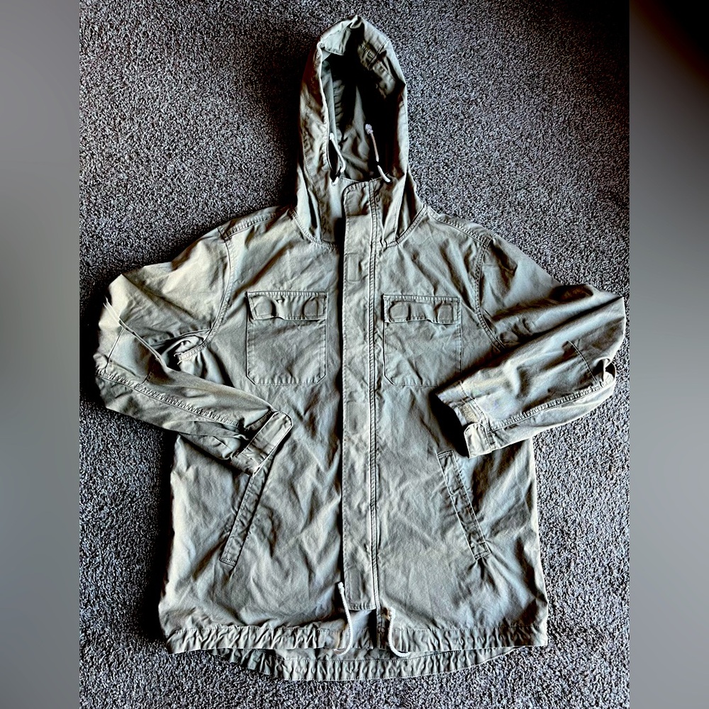 Khaki Light Jacket. Size Large Regular Fit.